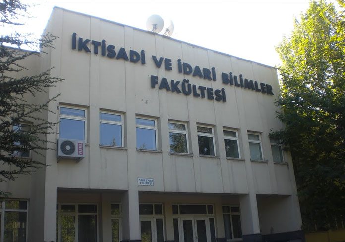 Hangi Kamu Yönetimi? Kamu Yönetiminin “Siyaset-Dışı” Kavranışı ve Farklı Ekoller