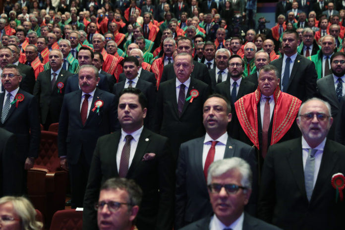 Türkiye’de Rejim Değişikliği ve Adalet: Hangi Devlete Sadakat?
