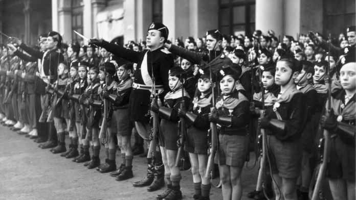 Dilin Mülksüzleştirilmesi ve Bir Direniş Aracı Olarak Şiirsel Dil